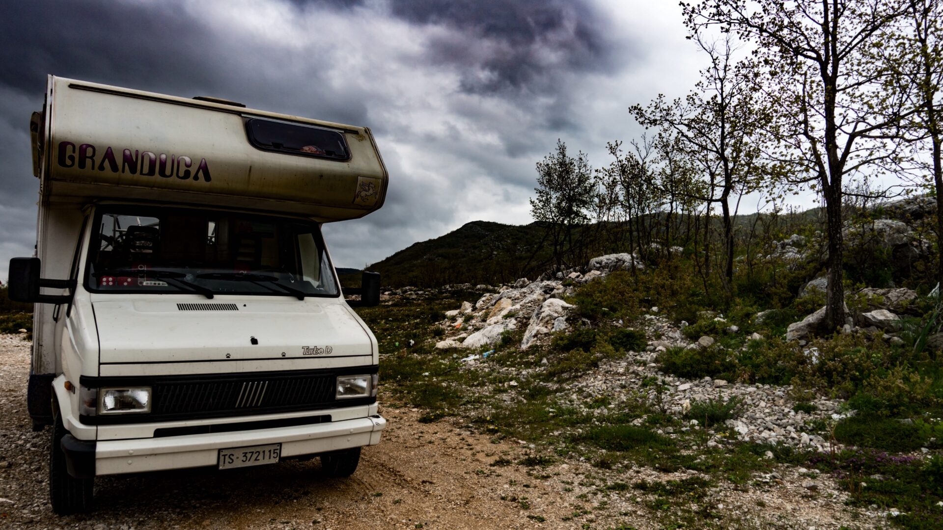 Montenegro Balcani in Camper con LPDM Le Puntine del Mondo
